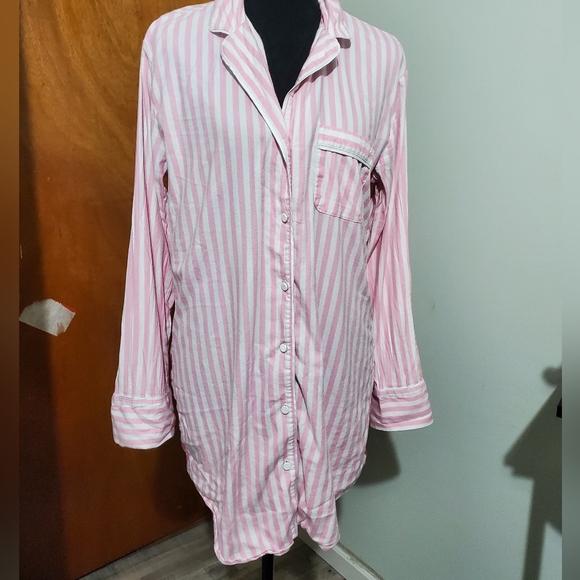 Victoria’s Secret Pink White Stripe Pajama Top Sleep Shirt Button Front XS - Picture 1 of 5
